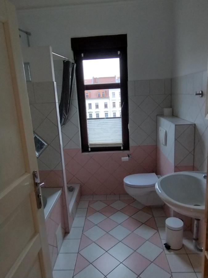 4 Raumwohnung 2 Km Vom Hauptbahnhof Entfernt Leipzig Buitenkant foto